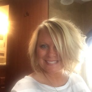 Meet your Posher, Kelli